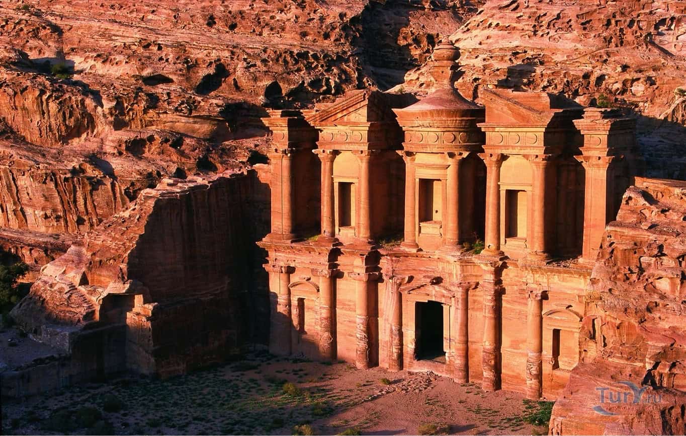 Petra (1e)