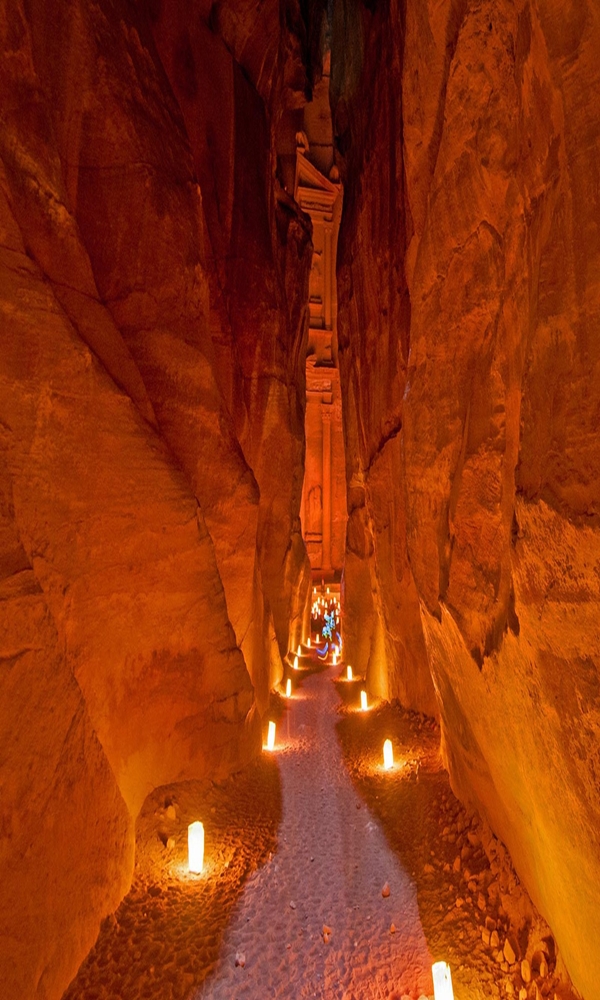 Petra-by-Night-3