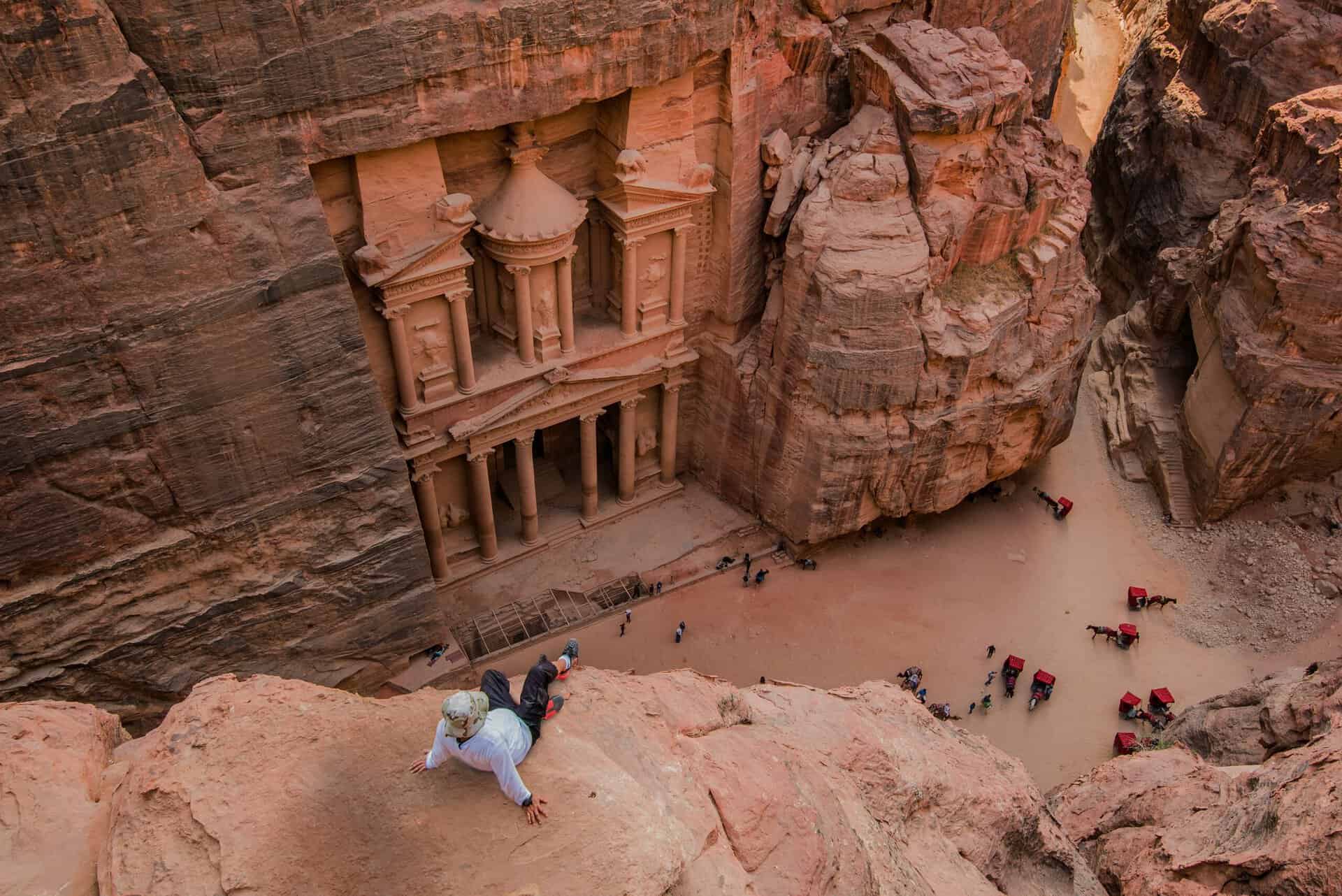 Private Jordan tours with tailor-made Petra experiences
