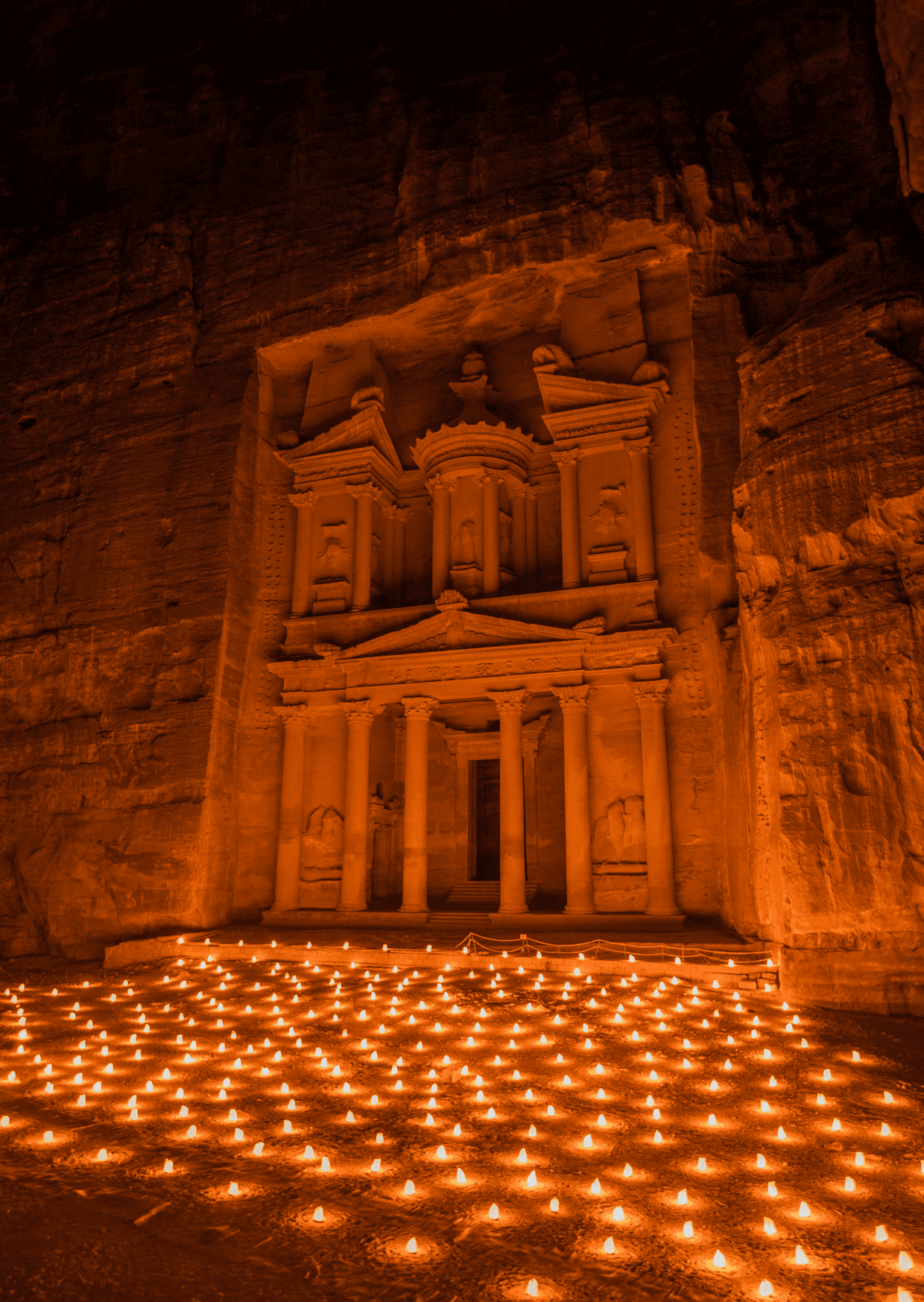 Luxury travel Jordan experience at Petra by Night